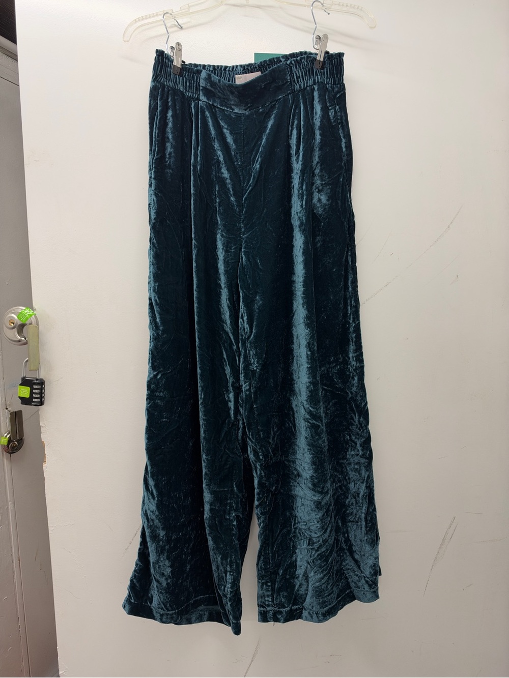 Adelante RAE Teal Velvet Wide leg Cropped pants/trousers